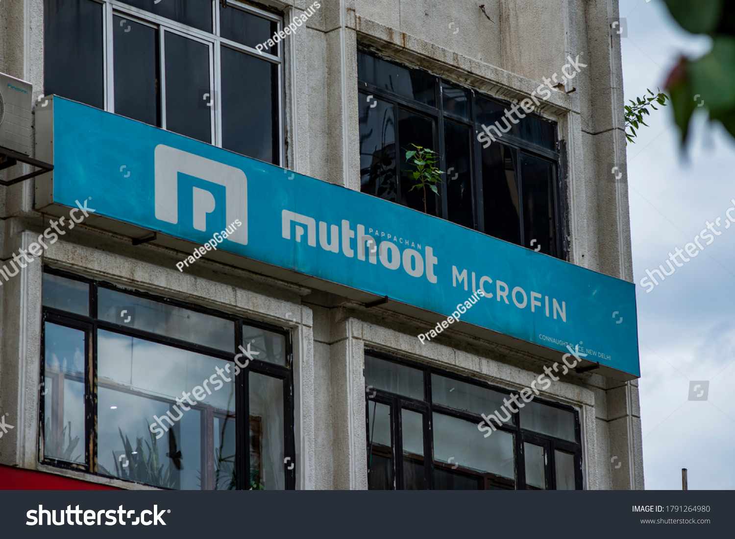 Muthoot Microfinance cuts interest rates